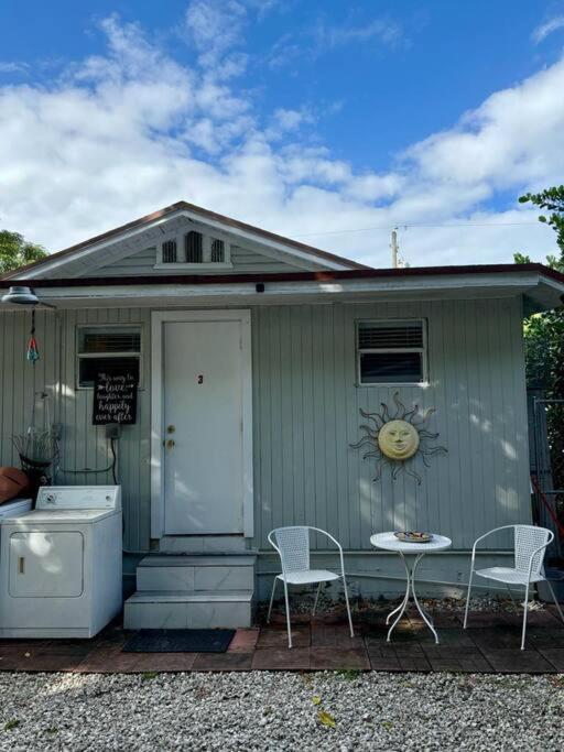 Quiet & Centrally Located House - Private Parking, Laundry And Storage For Luggage 마이애미 외부 사진